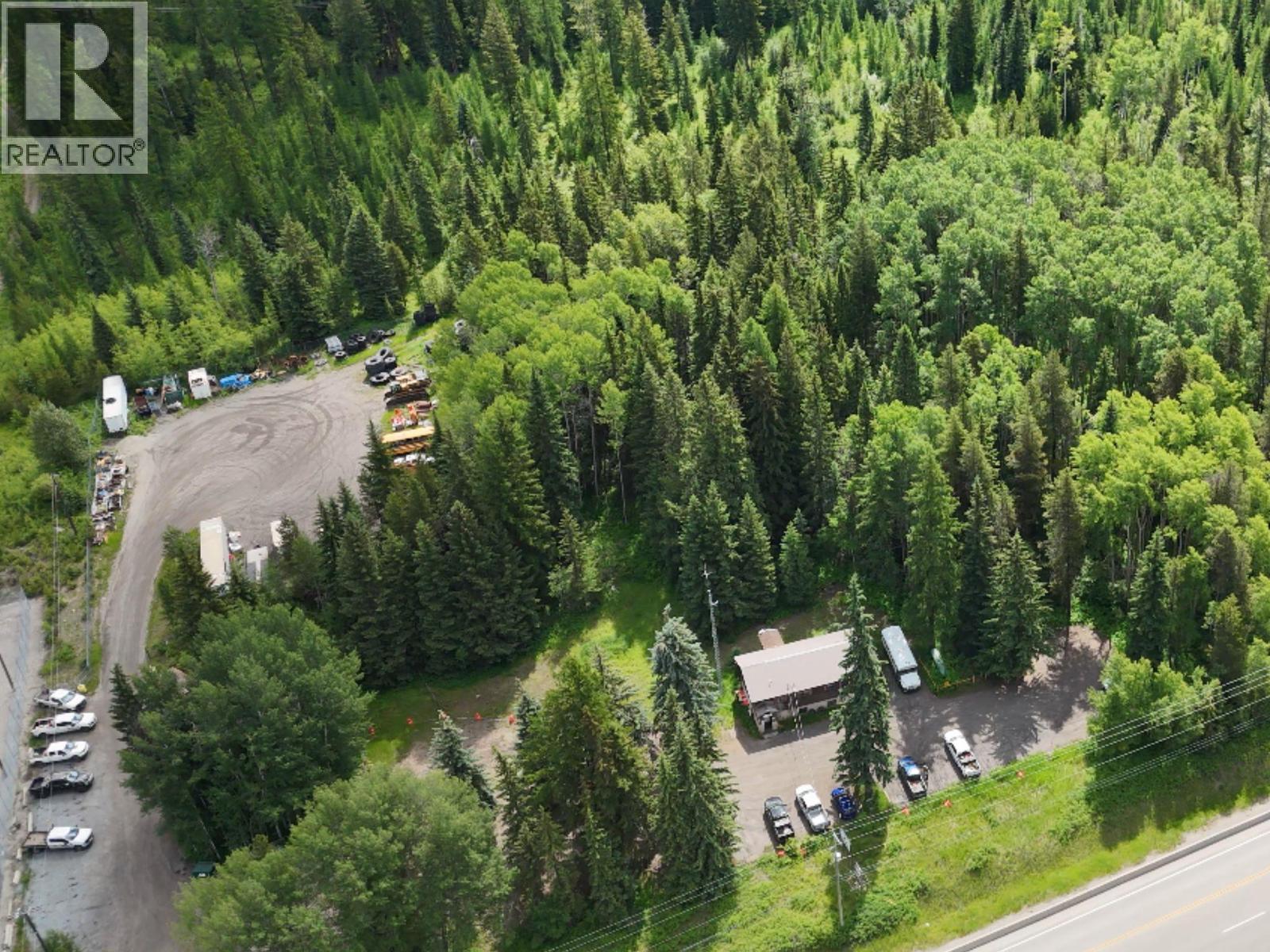 1102 Highway 3, Sparwood, British Columbia  V0B 2G1 - Photo 7 - 10392470
