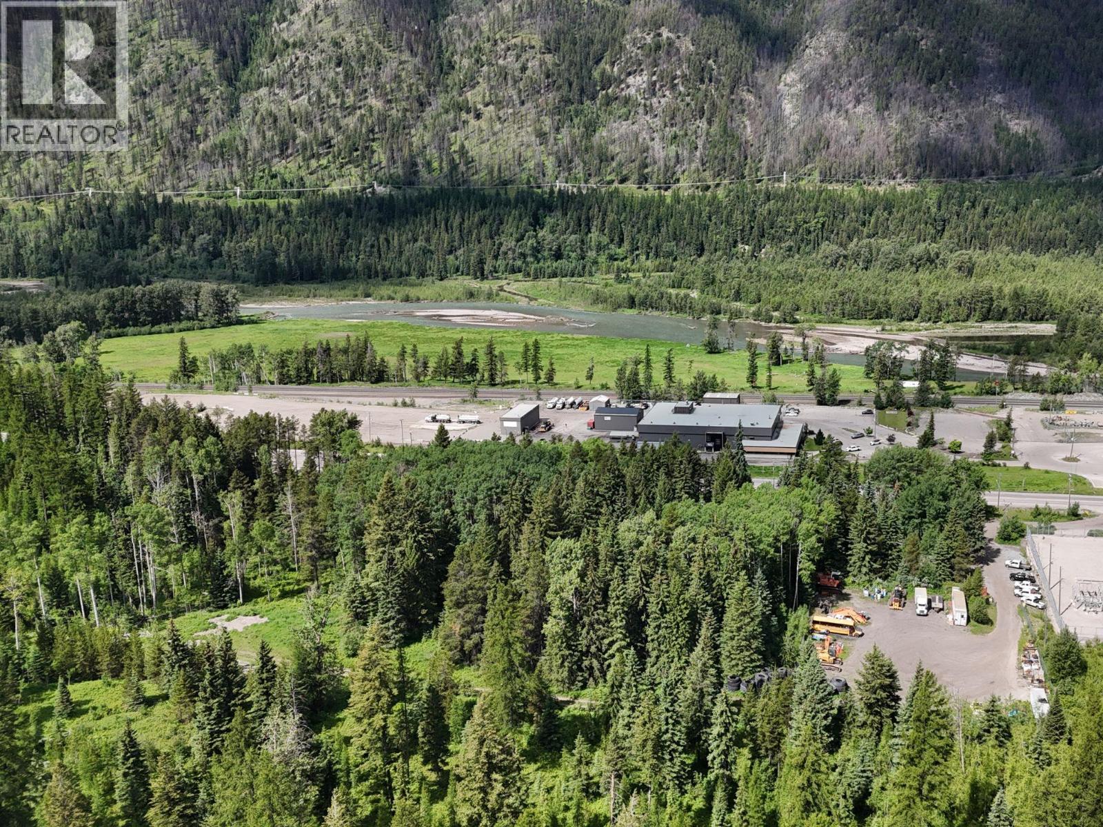 1102 Highway 3, Sparwood, British Columbia  V0B 2G1 - Photo 13 - 10392470