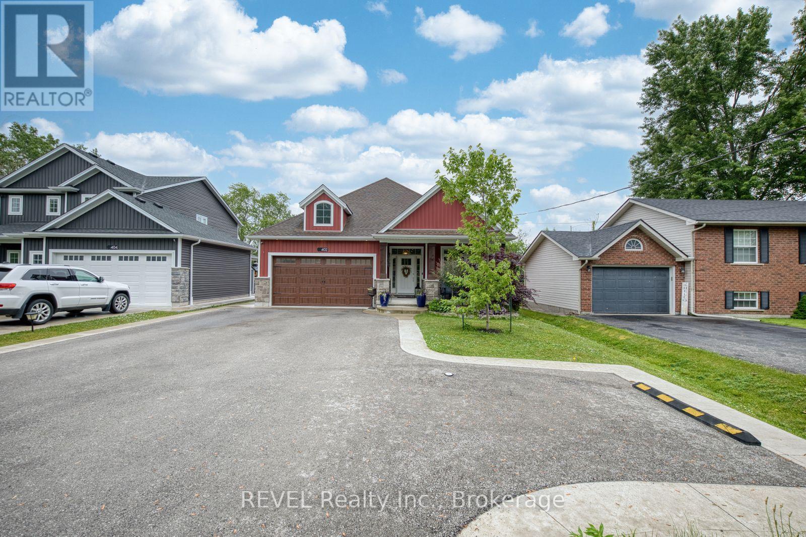 402 Washington Road, Fort Erie, Ontario  L2A 4K4 - Photo 3 - X13435808
