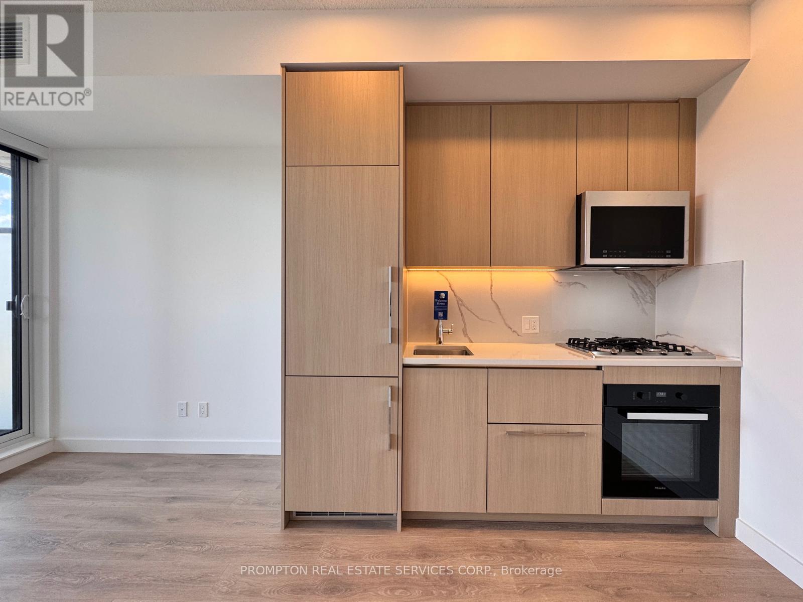 1607 - 18 Esther Shiner Boulevard, Toronto, Ontario  M2K 0J7 - Photo 2 - C13218396