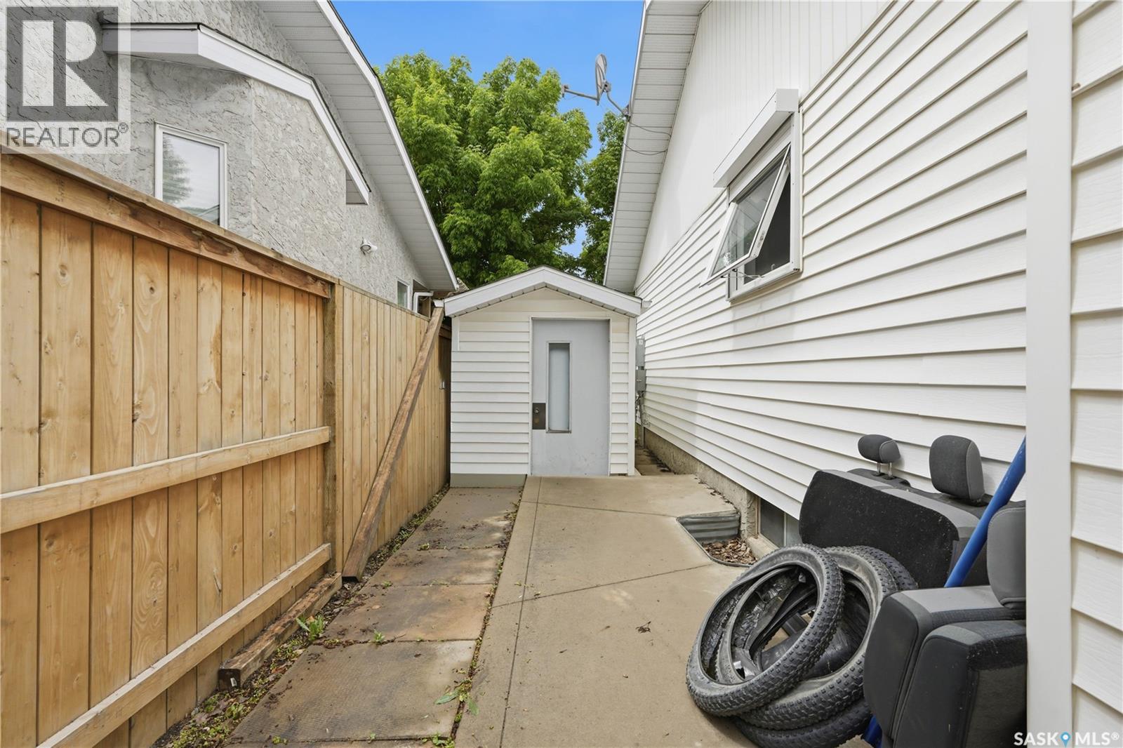 62 Robinson Crescent, Saskatoon, Saskatchewan  S7L 6N9 - Photo 49 - SK040319
