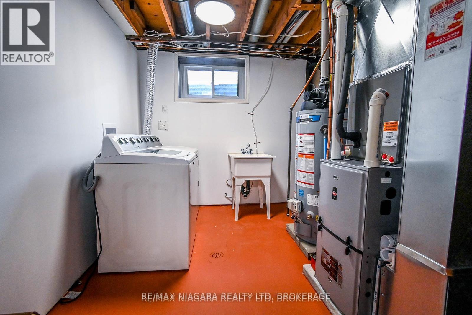 Lower - 22 Chantler Road, Welland, Ontario  L3C 4M5 - Photo 11 - X13482098