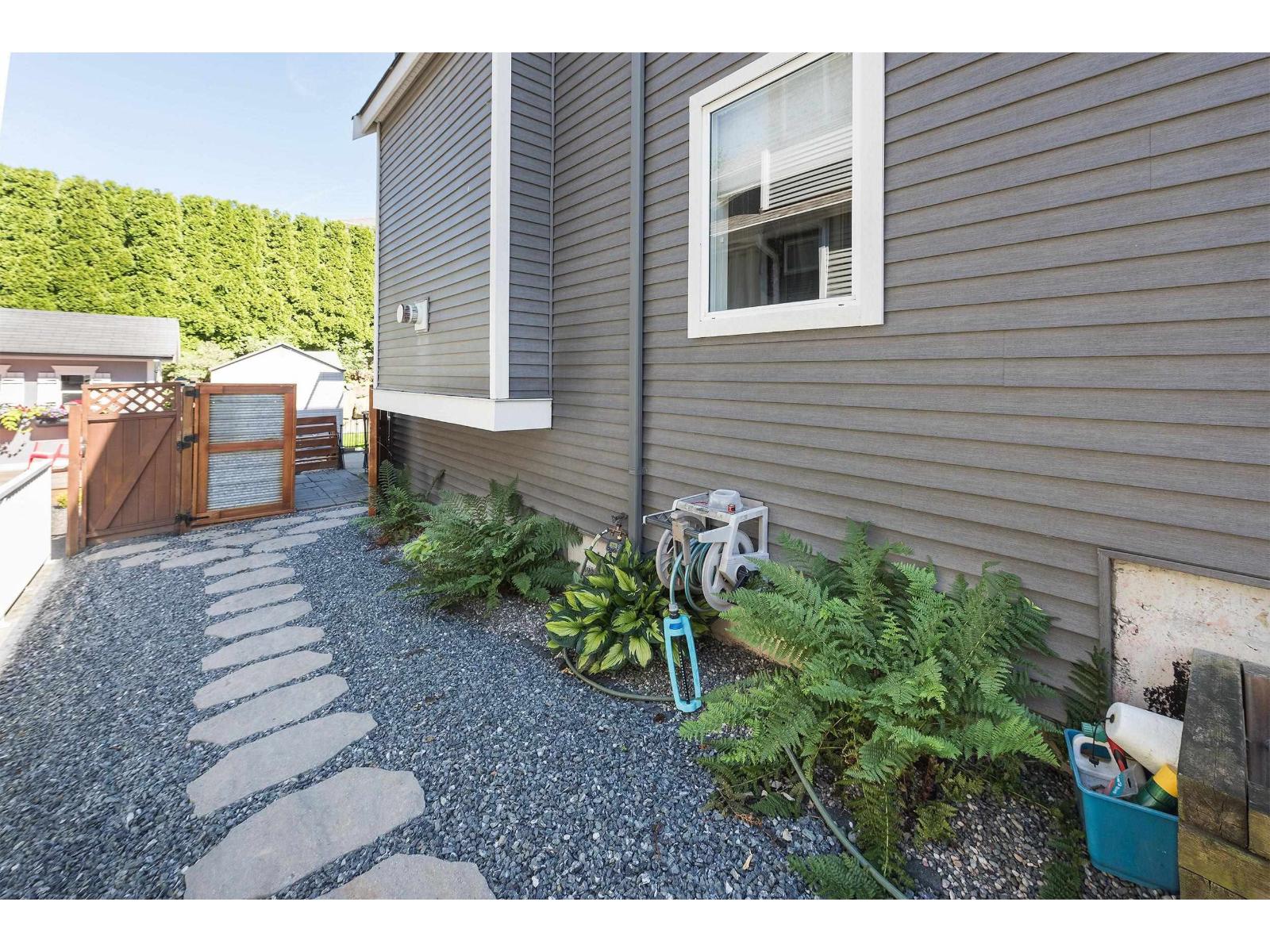 Listing image 24