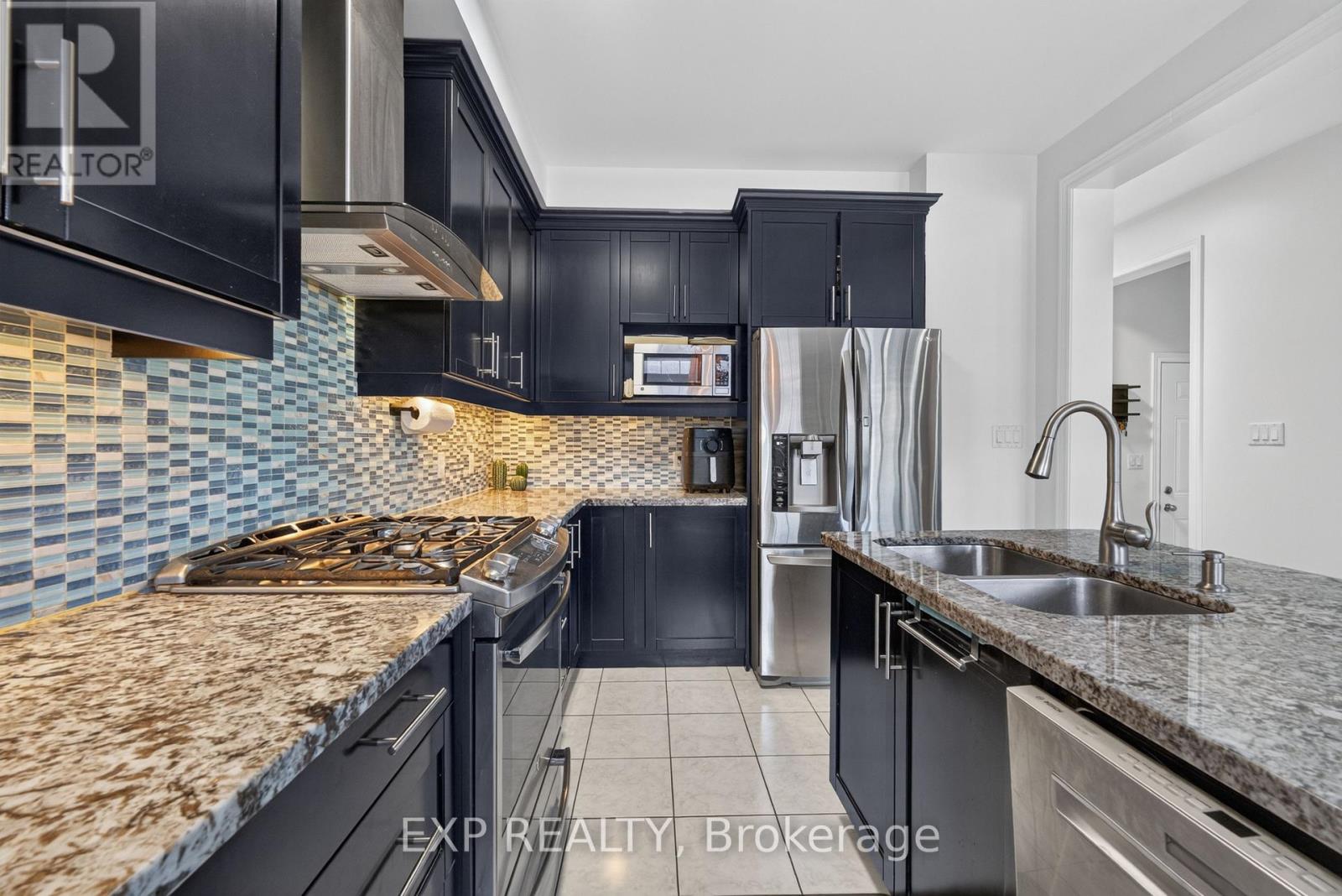 82 Humberstone Crescent, Brampton, Ontario  L7A 4C1 - Photo 17 - W13471898