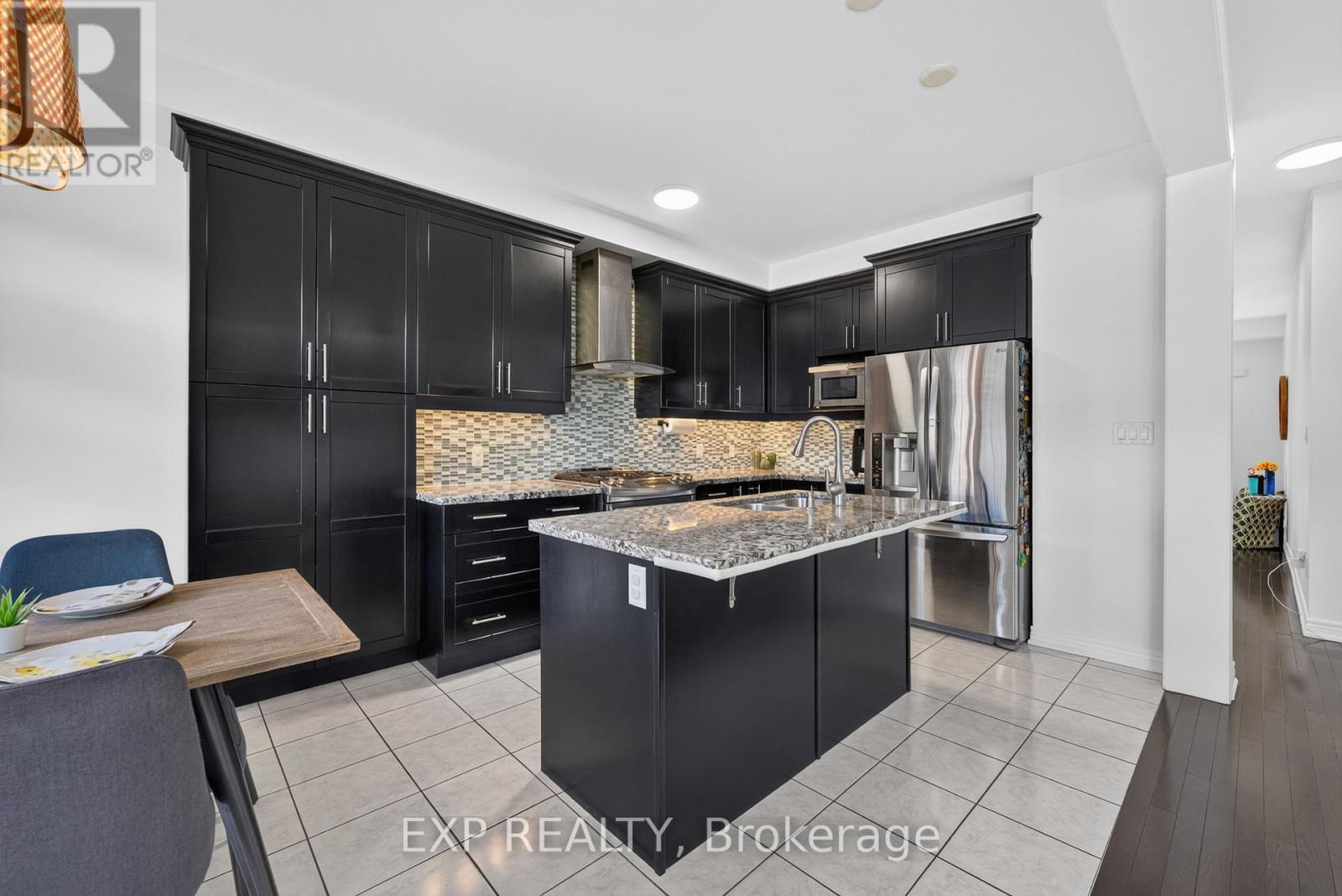 82 Humberstone Crescent, Brampton, Ontario  L7A 4C1 - Photo 18 - W13471898
