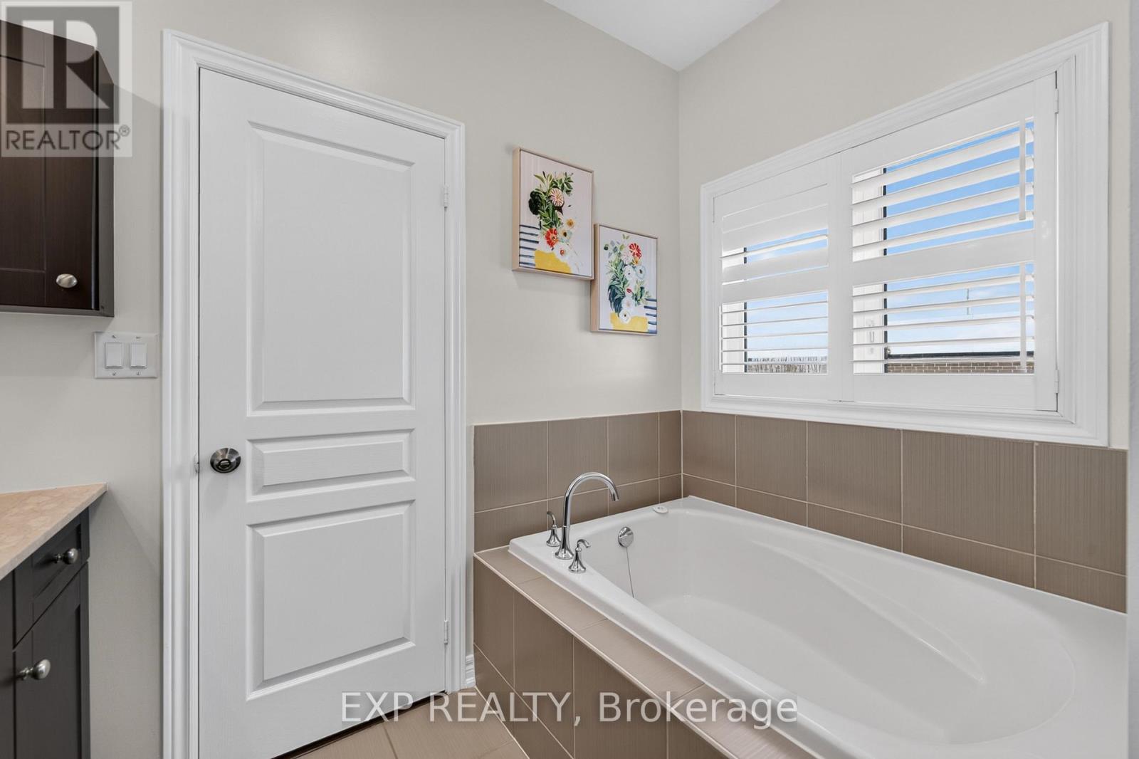 82 Humberstone Crescent, Brampton, Ontario  L7A 4C1 - Photo 28 - W13471898