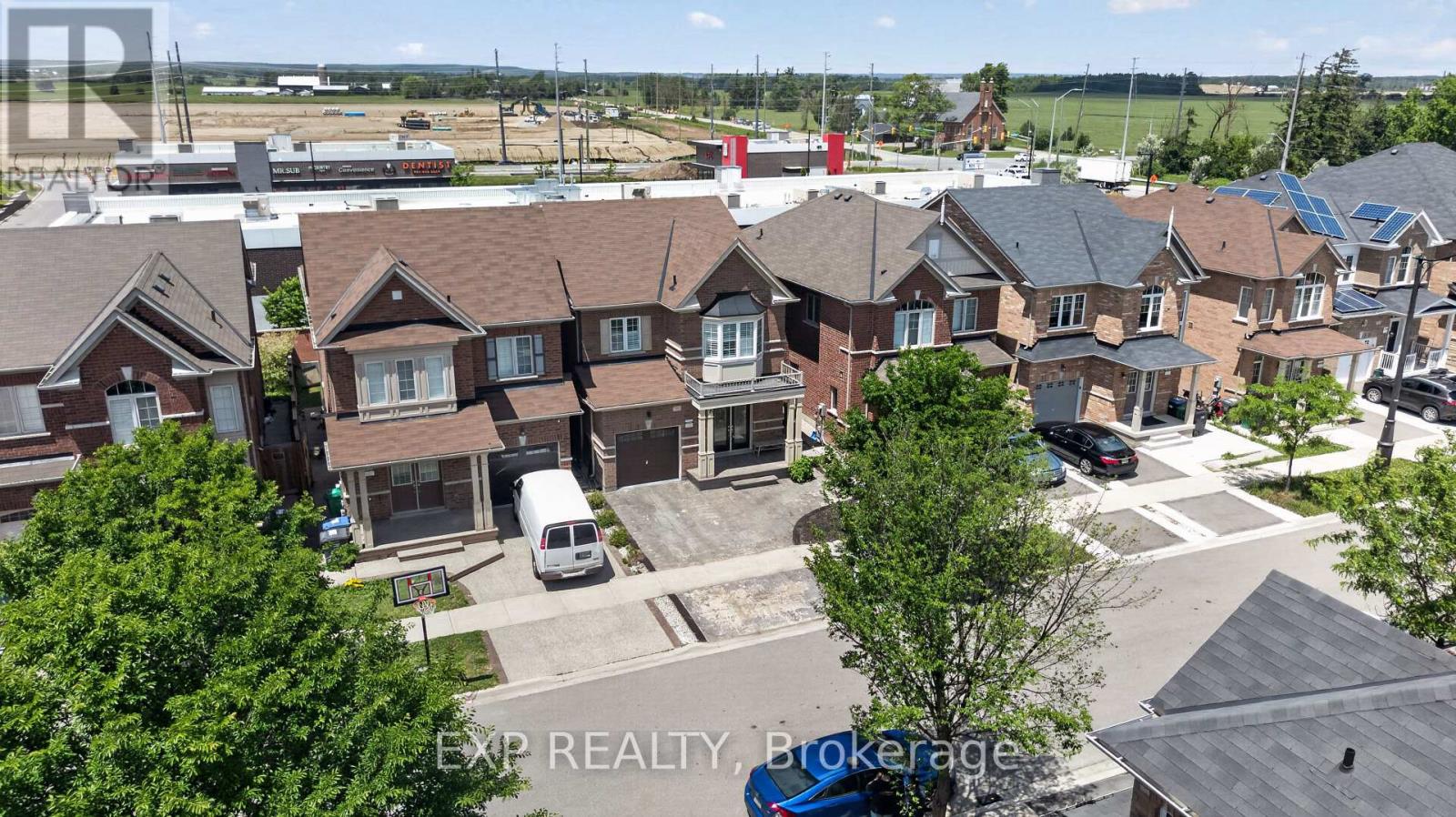82 Humberstone Crescent, Brampton, Ontario  L7A 4C1 - Photo 5 - W13471898