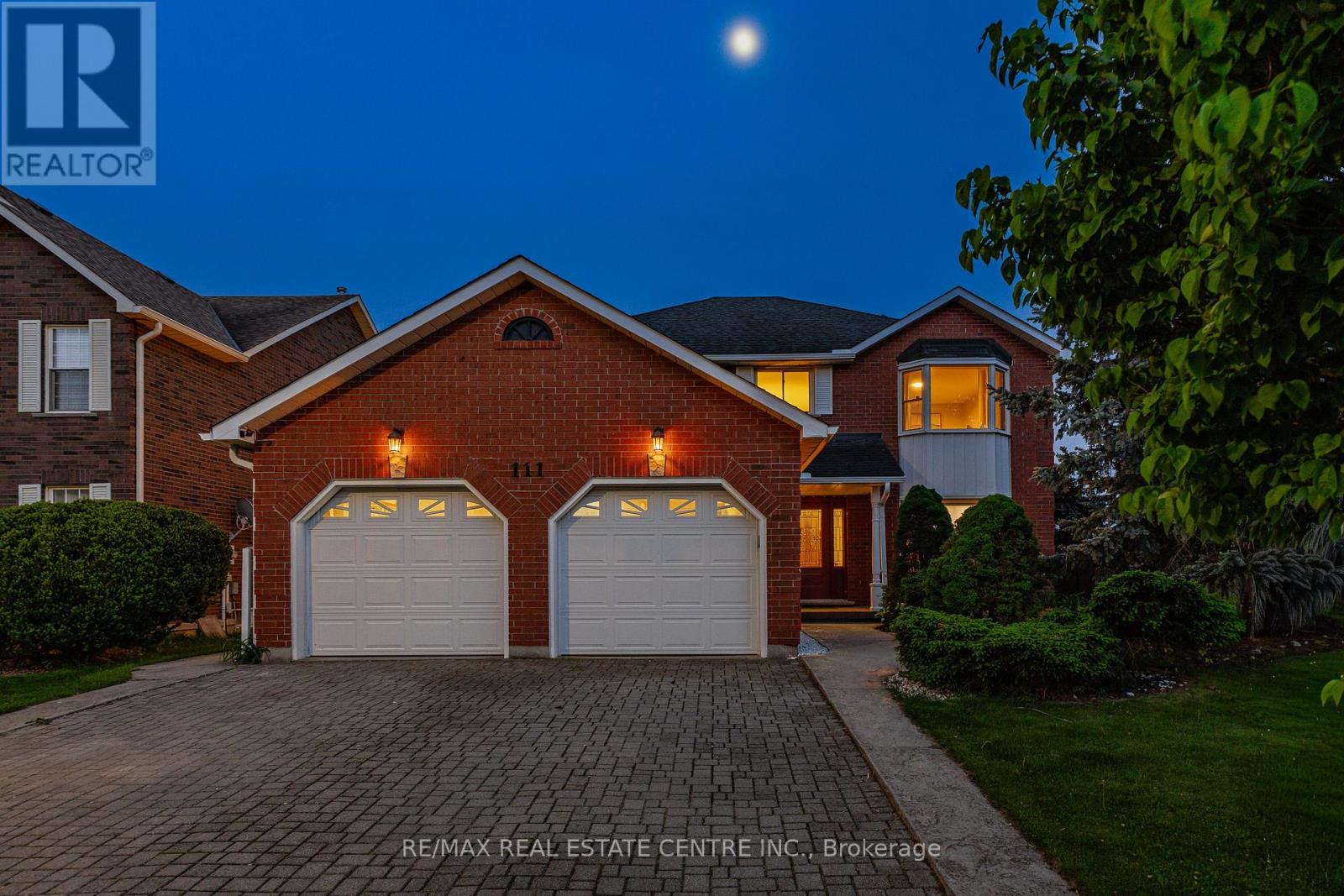 111 Hume Drive, Cambridge, Ontario  N1T 1N3 - Photo 2 - X13482072