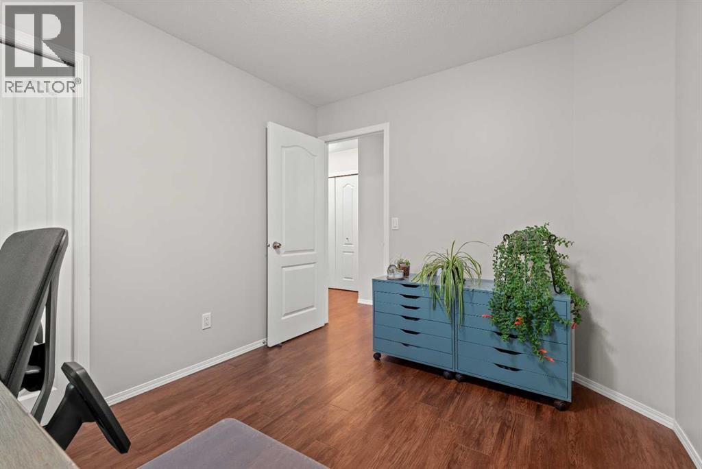 229 3 Avenue Ne, Three Hills, Alberta  T0M 2A0 - Photo 15 - A2323363