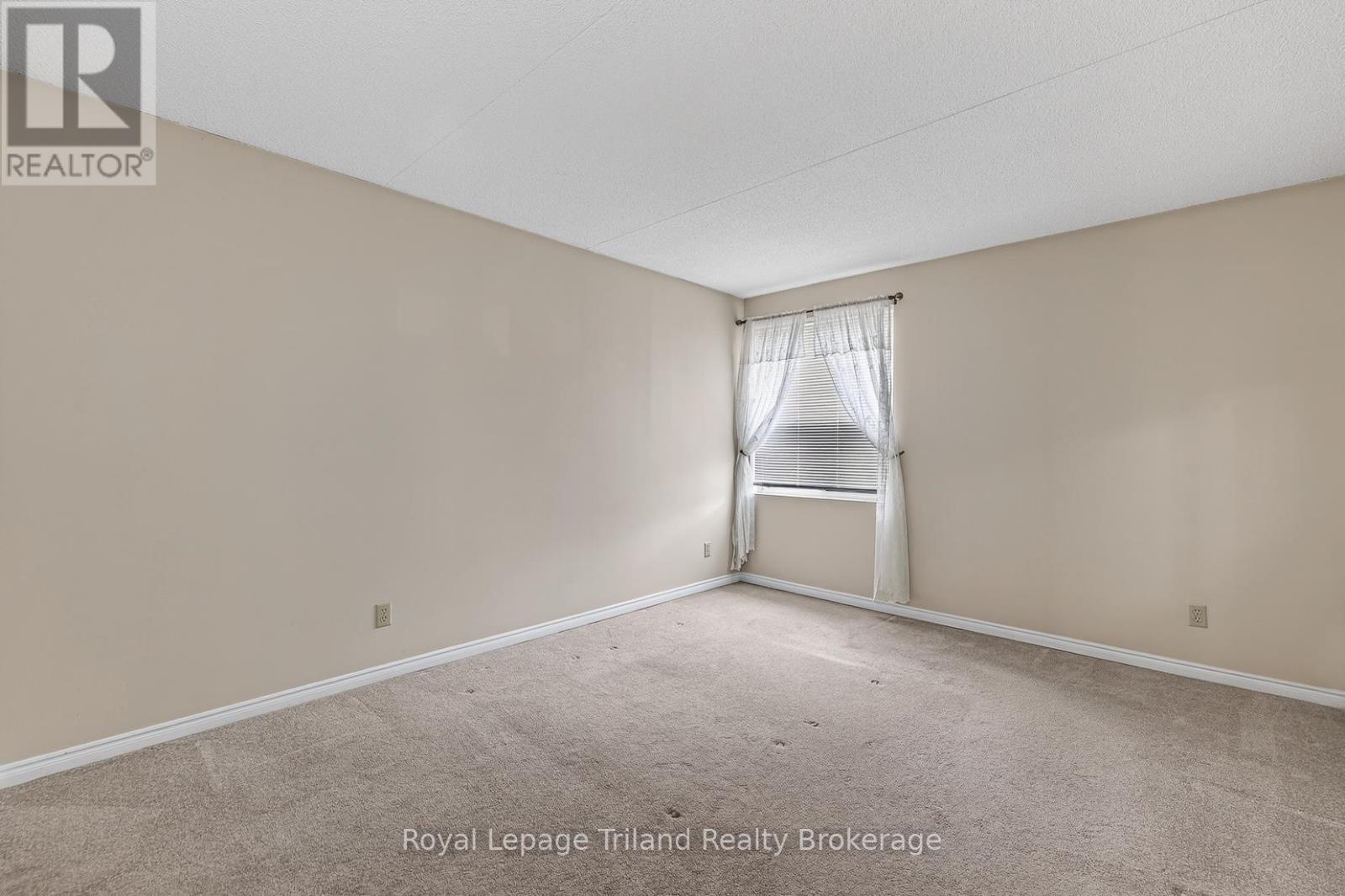 102 - 217 Thames Street S, Ingersoll, Ontario  N5C 2T6 - Photo 24 - X13482118