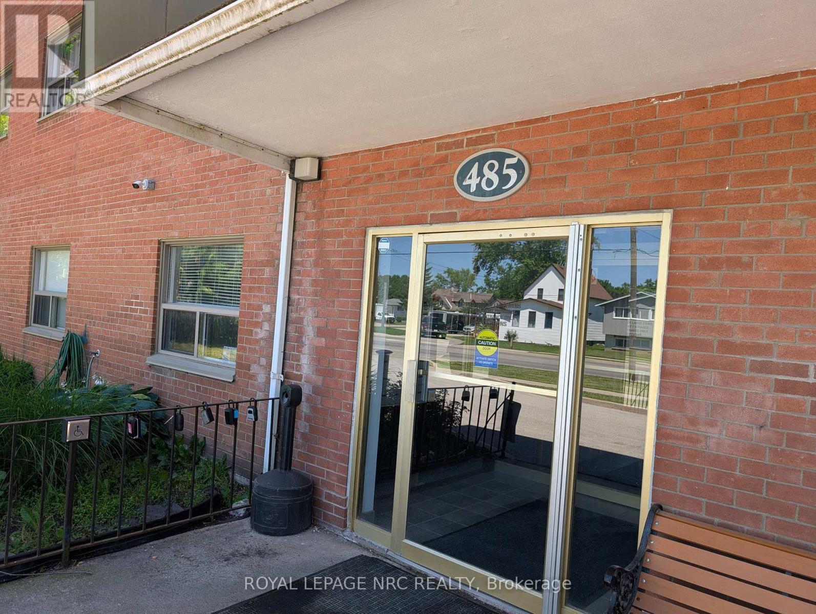 302 - 485 Thorold Road, Welland, Ontario  L3C 3X1 - Photo 2 - X13482114