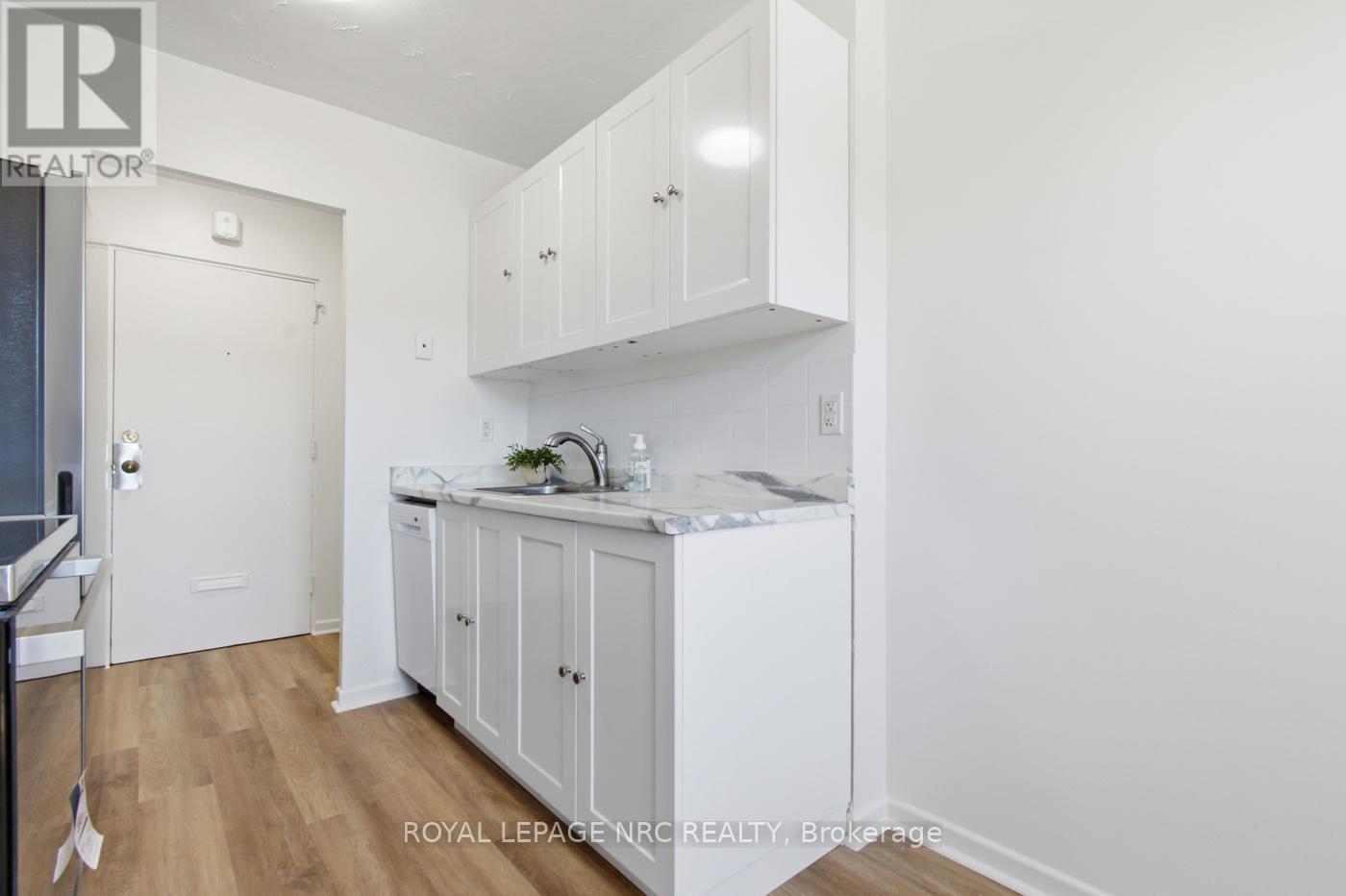 302 - 485 Thorold Road, Welland, Ontario  L3C 3X1 - Photo 6 - X13482114