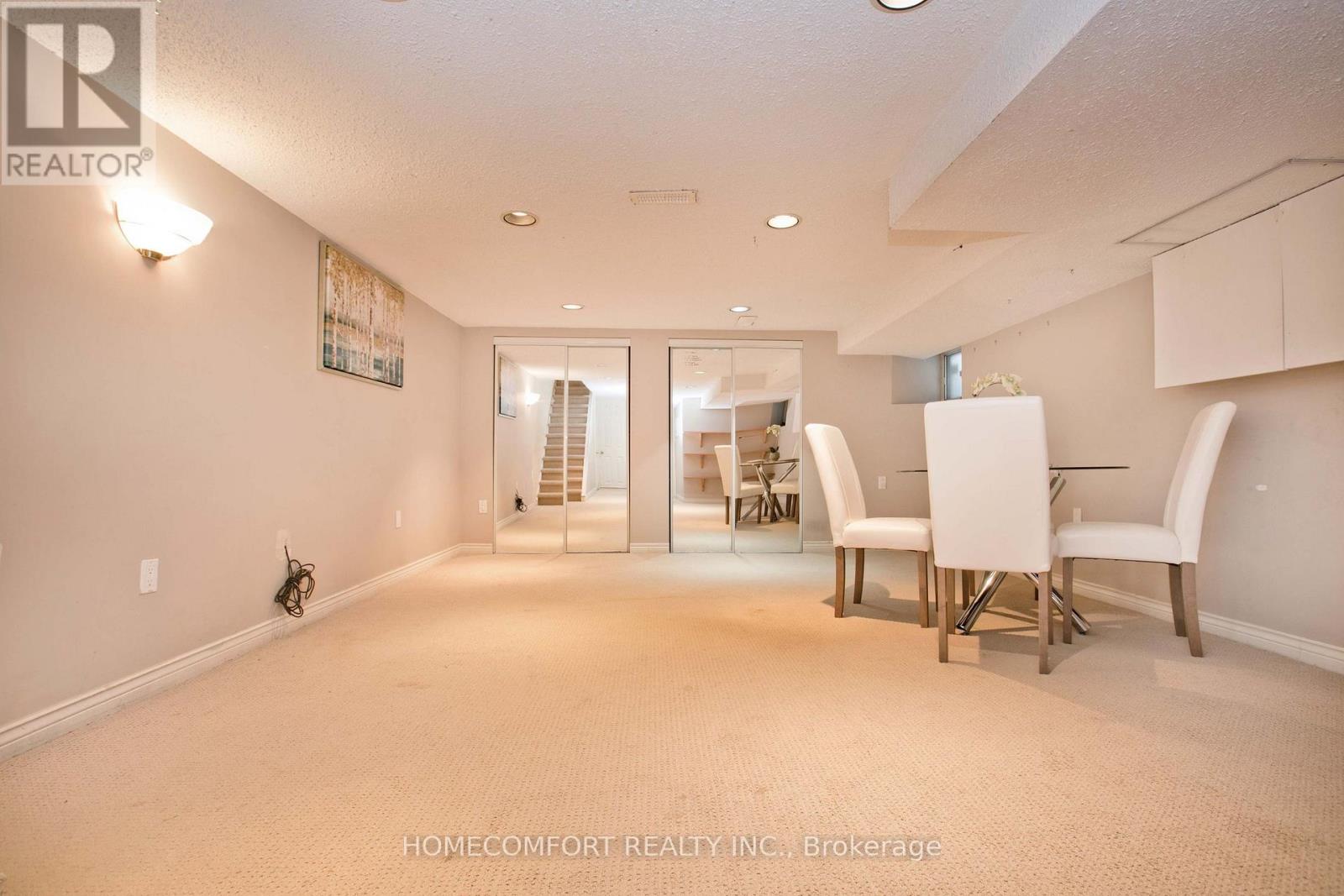 62 Keystone Avenue, Toronto, Ontario  M4C 1H4 - Photo 21 - E13482144