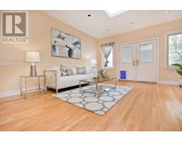 62 KEYSTONE AVENUE, Toronto, Ontario