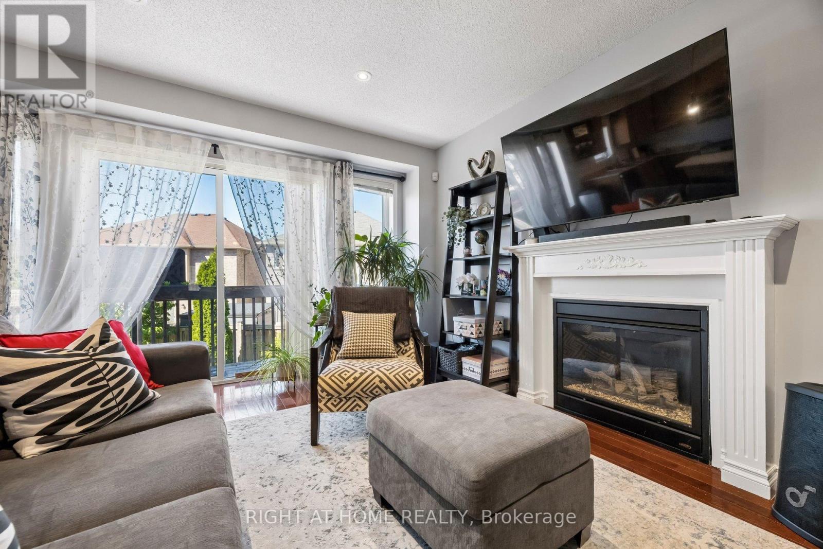 16 Kinrade Crescent, Ajax, Ontario  L1Z 0M6 - Photo 11 - E13482150