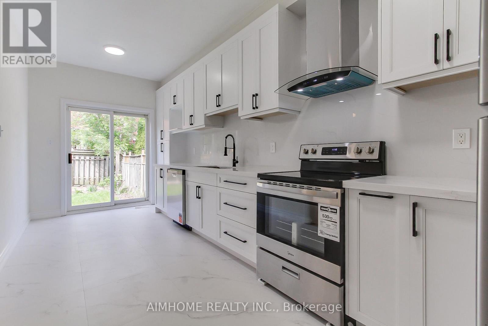 177 DENISE CIRCLE, Newmarket, Ontario