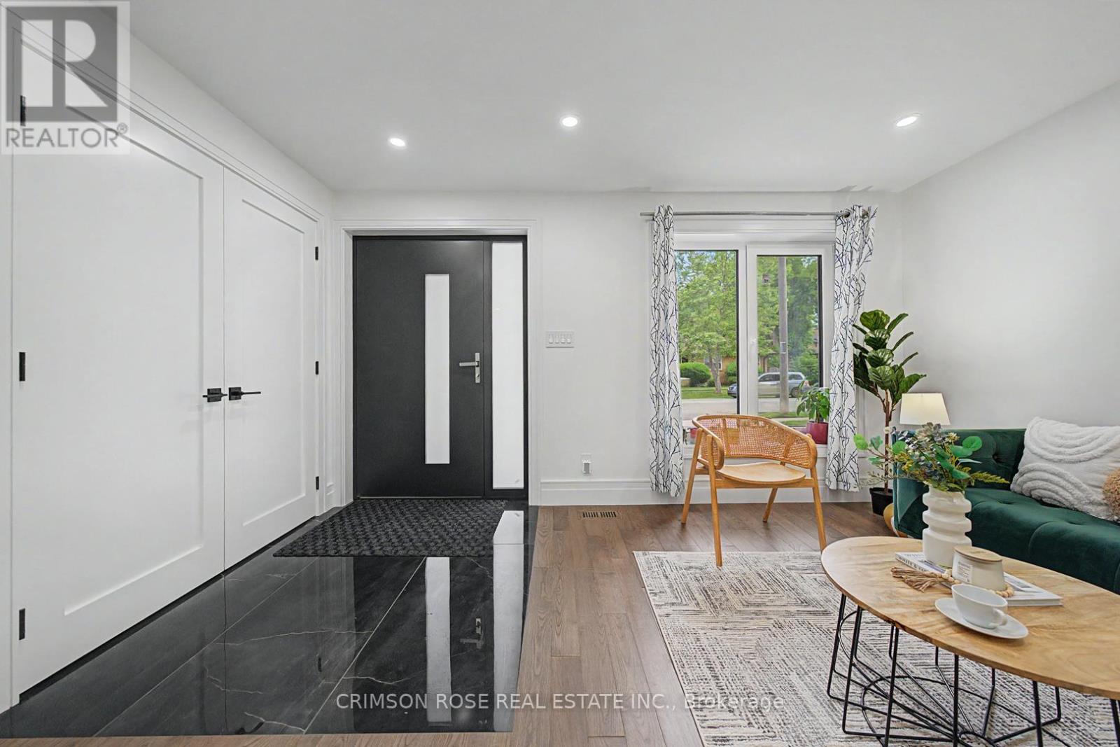 61 Mulgrove Drive, Toronto, Ontario M9C 2R4 - Photo 4 - W13482162
