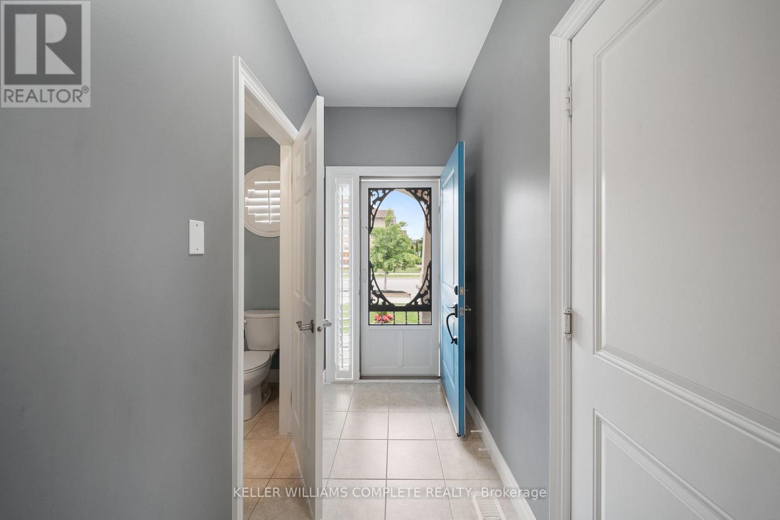 295 Pumpkin Pass, Hamilton, Ontario L0R 1C0 - Photo 3 - X13482120