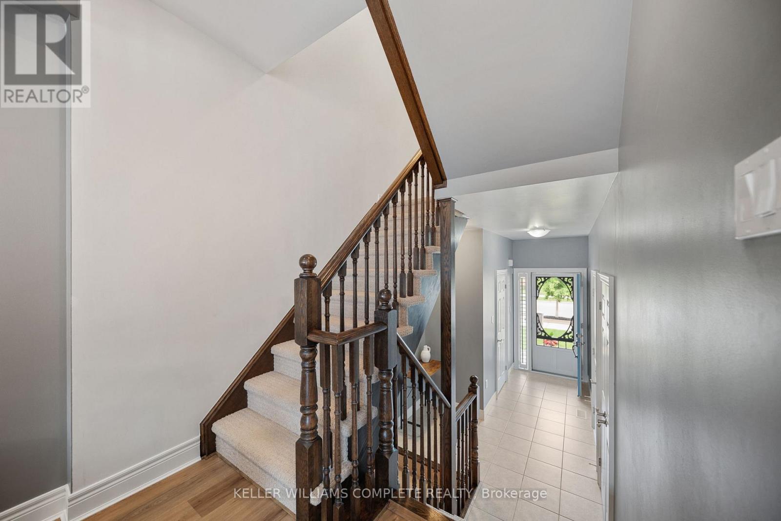 295 Pumpkin Pass, Hamilton, Ontario L0R 1C0 - Photo 4 - X13482120