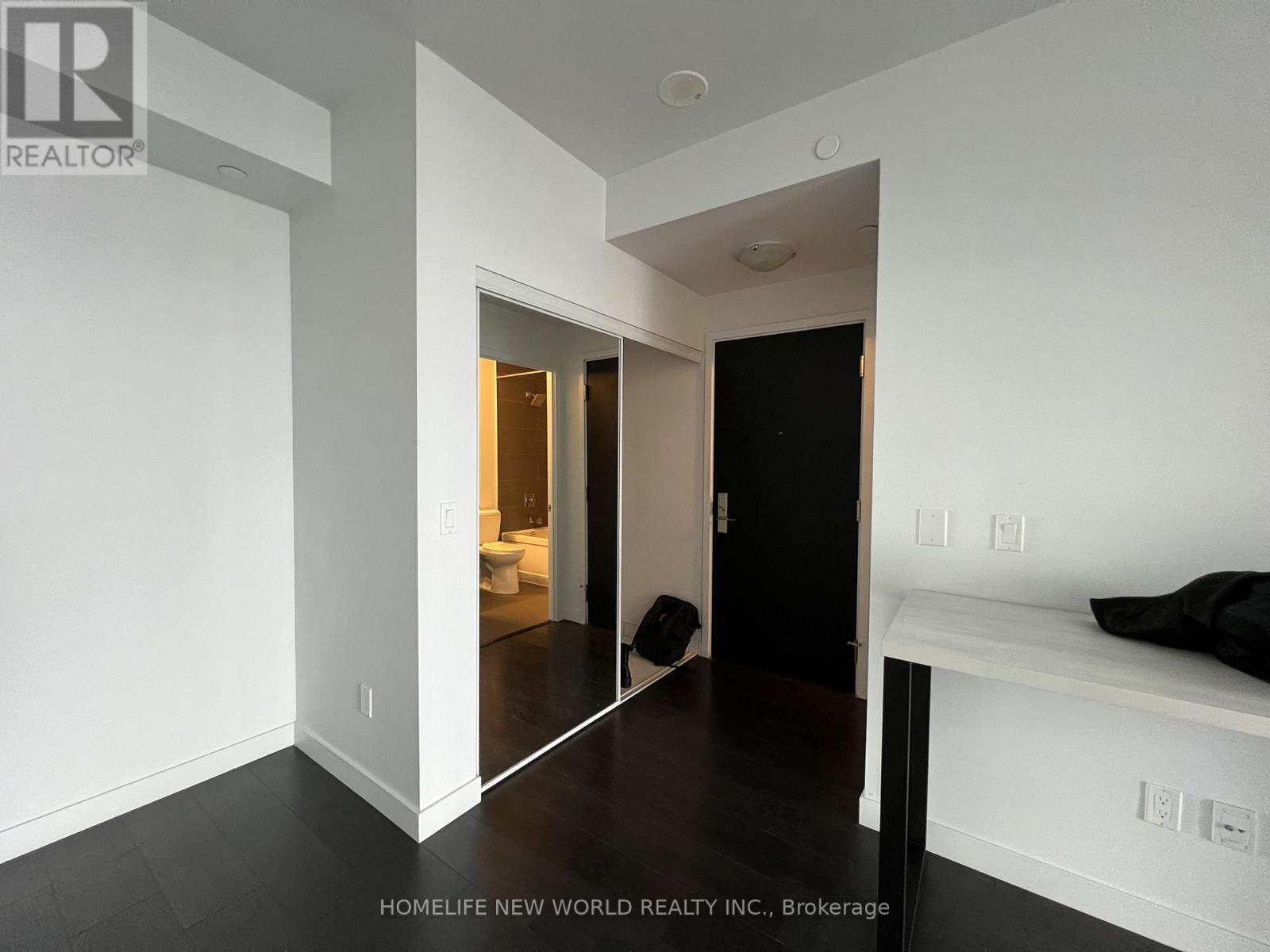 4806 - 8 Eglinton Avenue E, Toronto, Ontario  M4P 0C1 - Photo 2 - C13482164