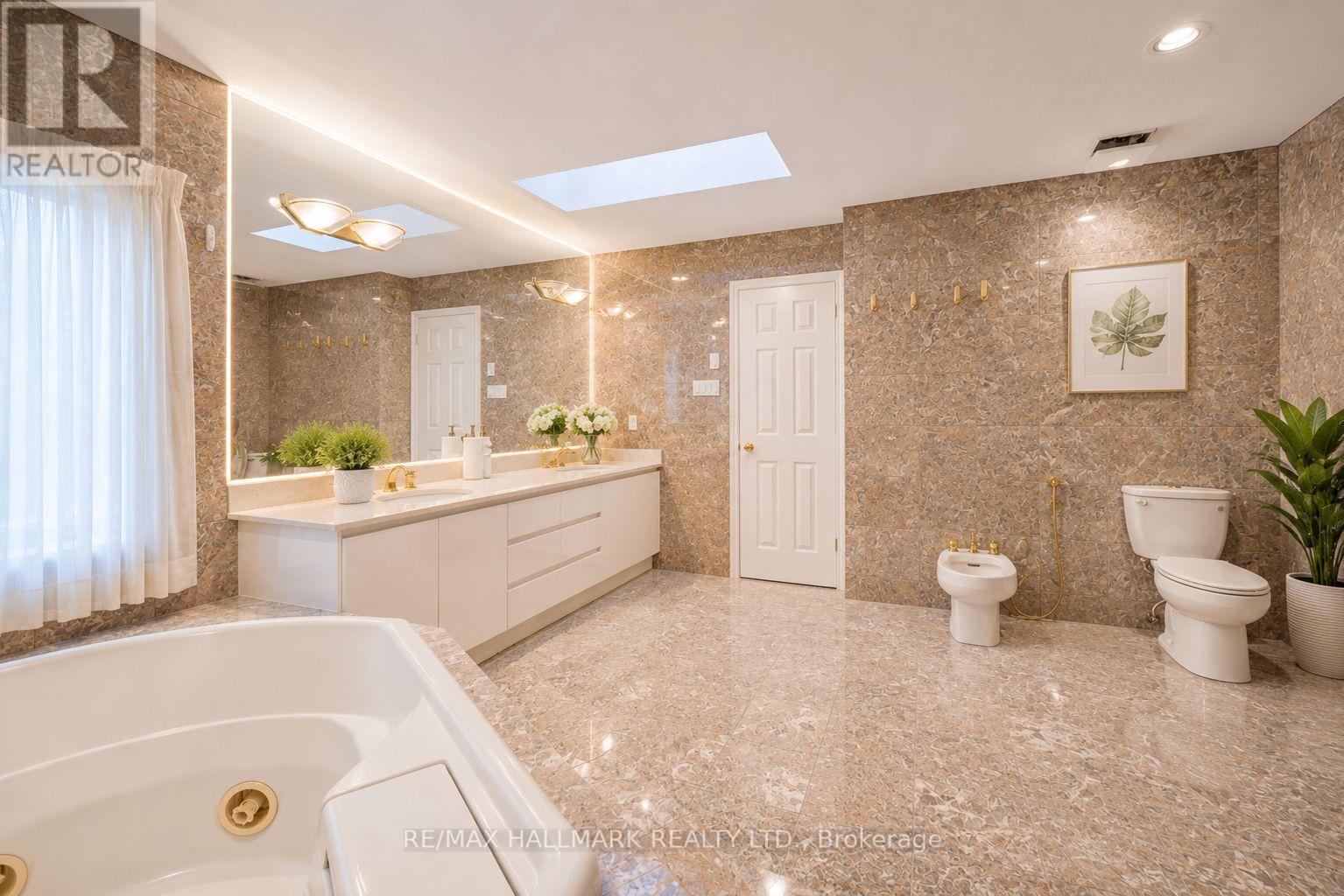 51 Risebrough Avenue, Toronto, Ontario  M2M 2E2 - Photo 14 - C13482180