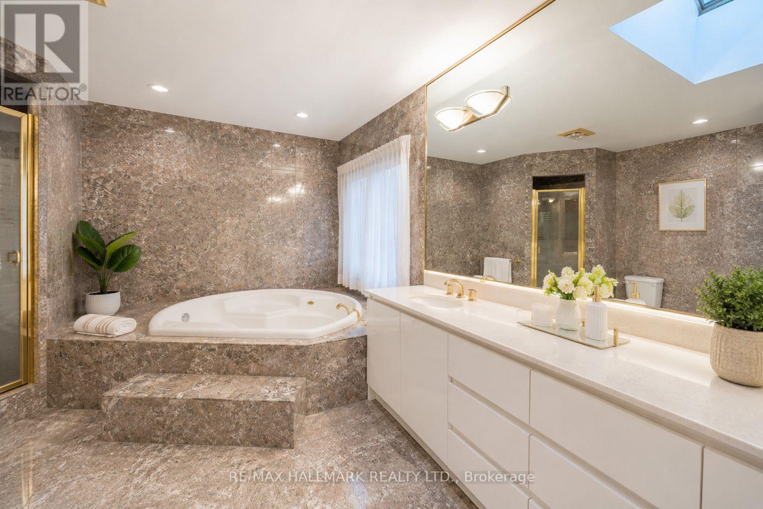 51 Risebrough Avenue, Toronto, Ontario  M2M 2E2 - Photo 15 - C13482180