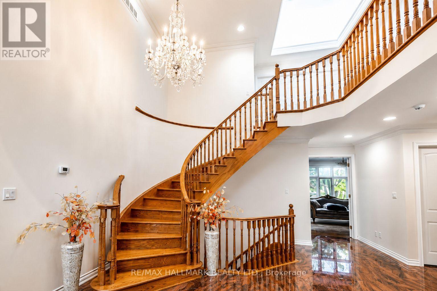 51 Risebrough Avenue, Toronto, Ontario  M2M 2E2 - Photo 2 - C13482180