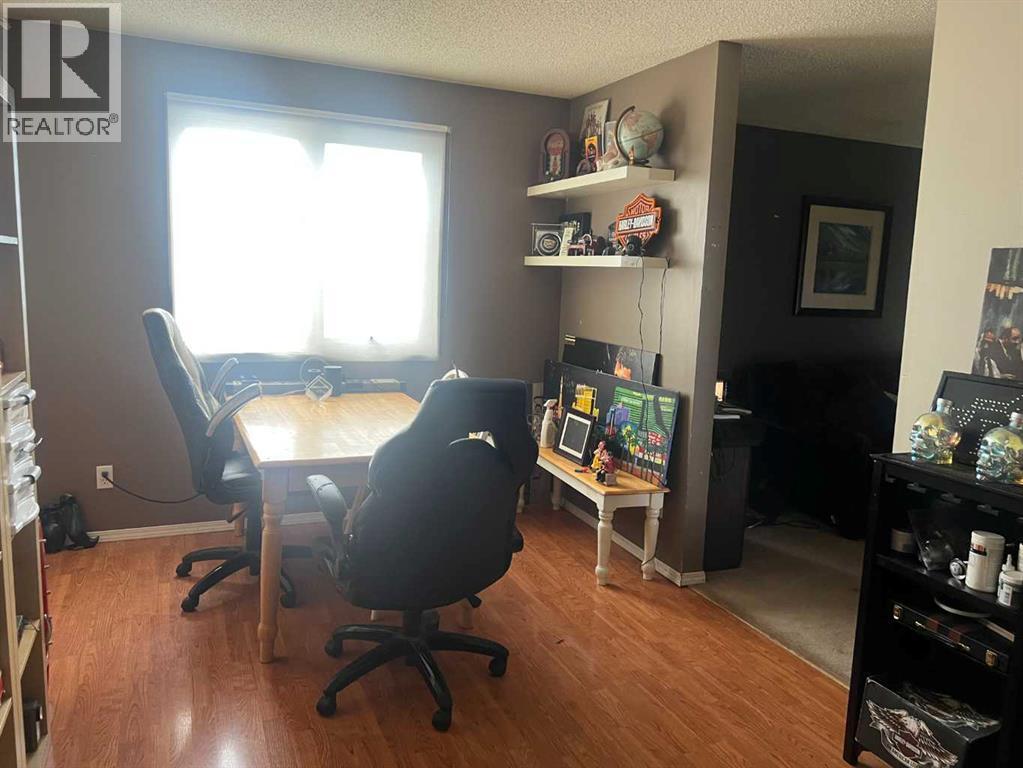 806 7 A Street, Fox Creek, Alberta  T0H 1P0 - Photo 8 - A2320904