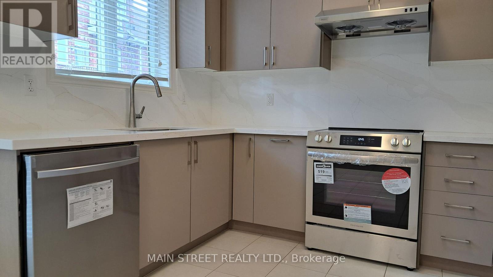 7 Roy Grove Way, Markham, Ontario  L6E 0T6 - Photo 17 - N13482174