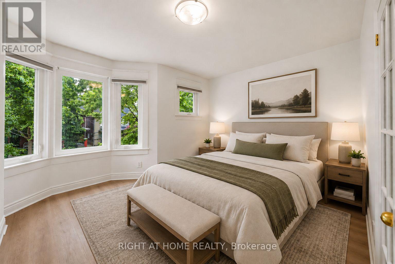 38 Kenneth Avenue, Toronto, Ontario  M6P 1H9 - Photo 19 - W13482172