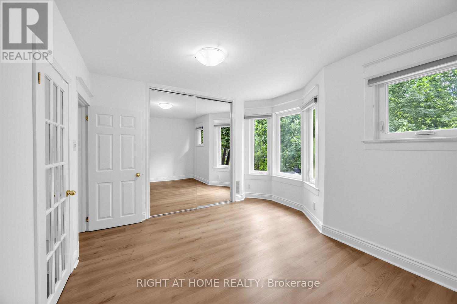 38 Kenneth Avenue, Toronto, Ontario  M6P 1H9 - Photo 21 - W13482172