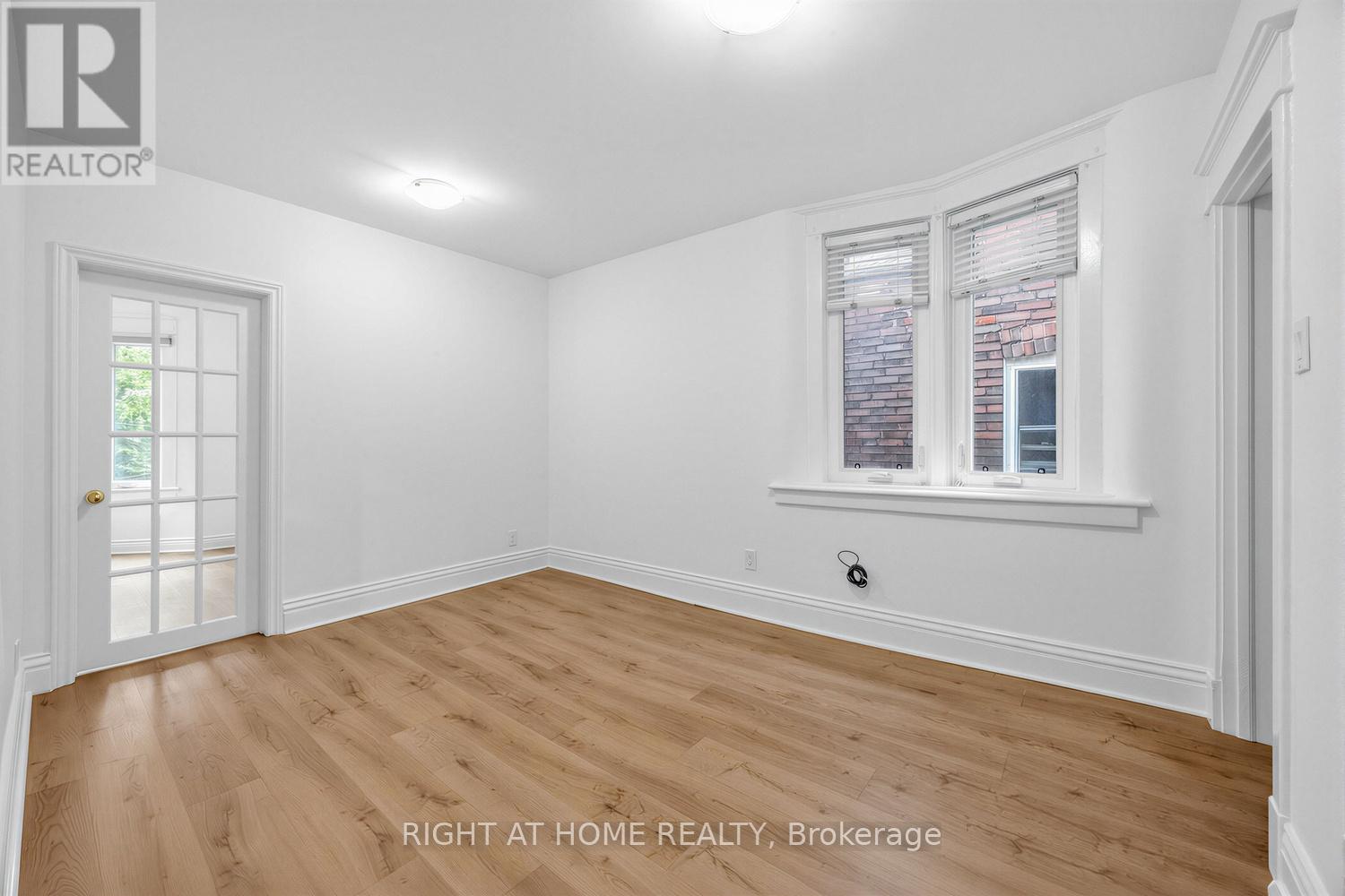 38 Kenneth Avenue, Toronto, Ontario  M6P 1H9 - Photo 22 - W13482172