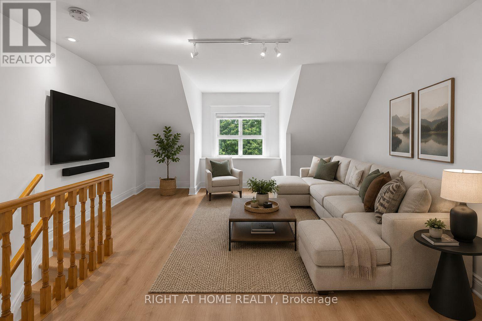 38 Kenneth Avenue, Toronto, Ontario  M6P 1H9 - Photo 32 - W13482172