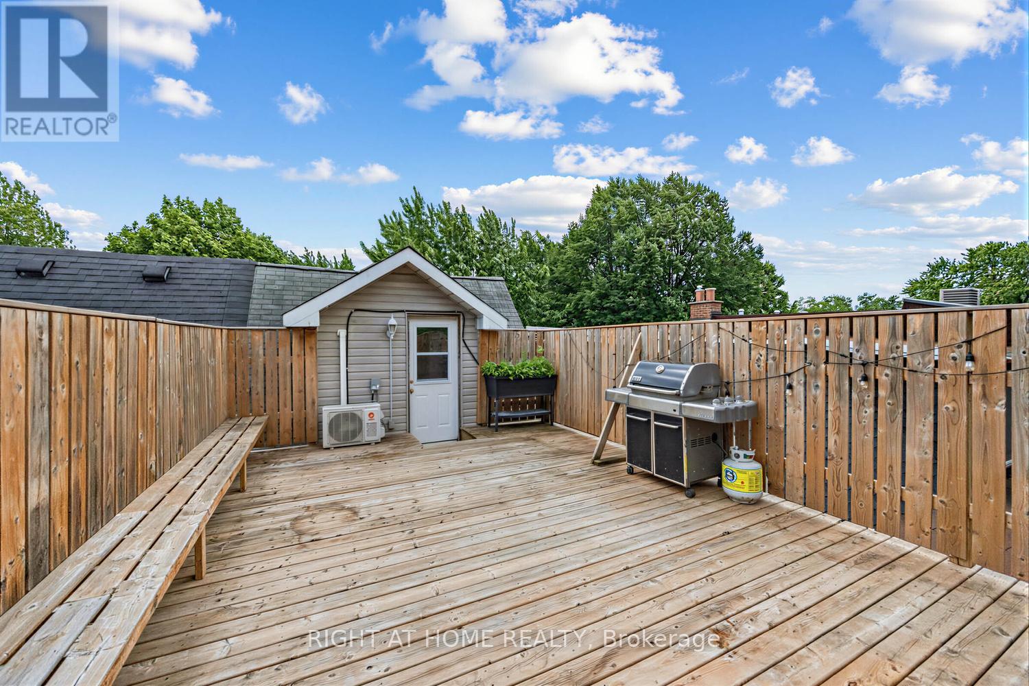 38 Kenneth Avenue, Toronto, Ontario  M6P 1H9 - Photo 36 - W13482172