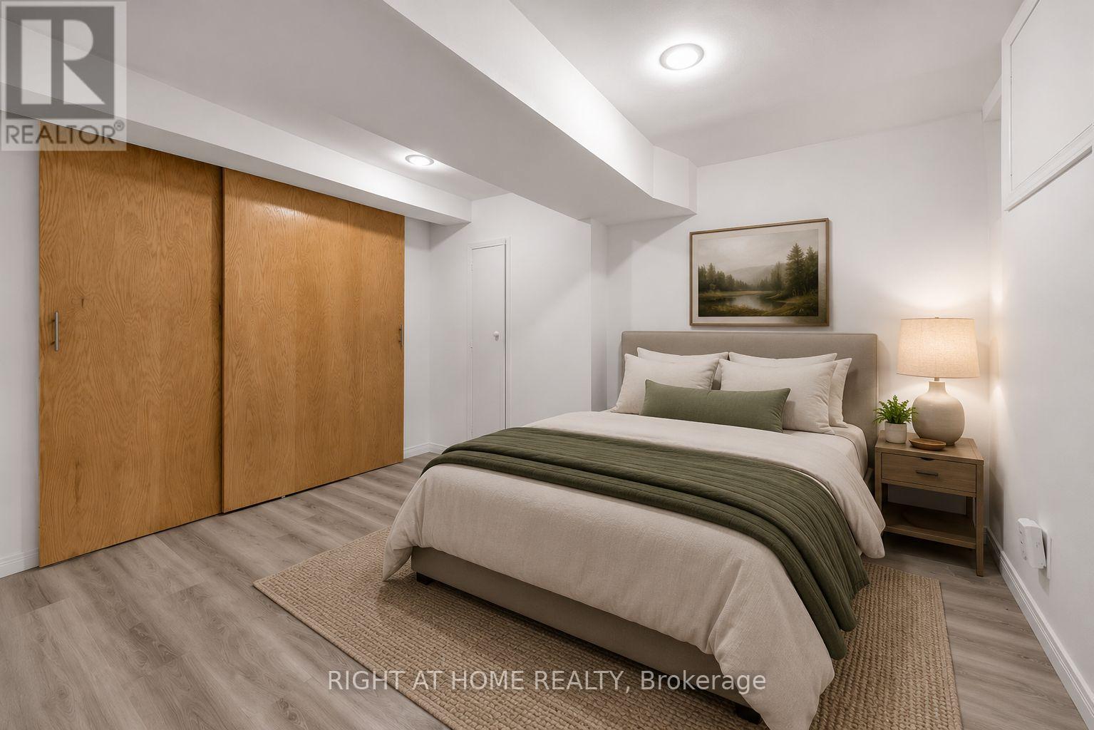 38 Kenneth Avenue, Toronto, Ontario  M6P 1H9 - Photo 40 - W13482172