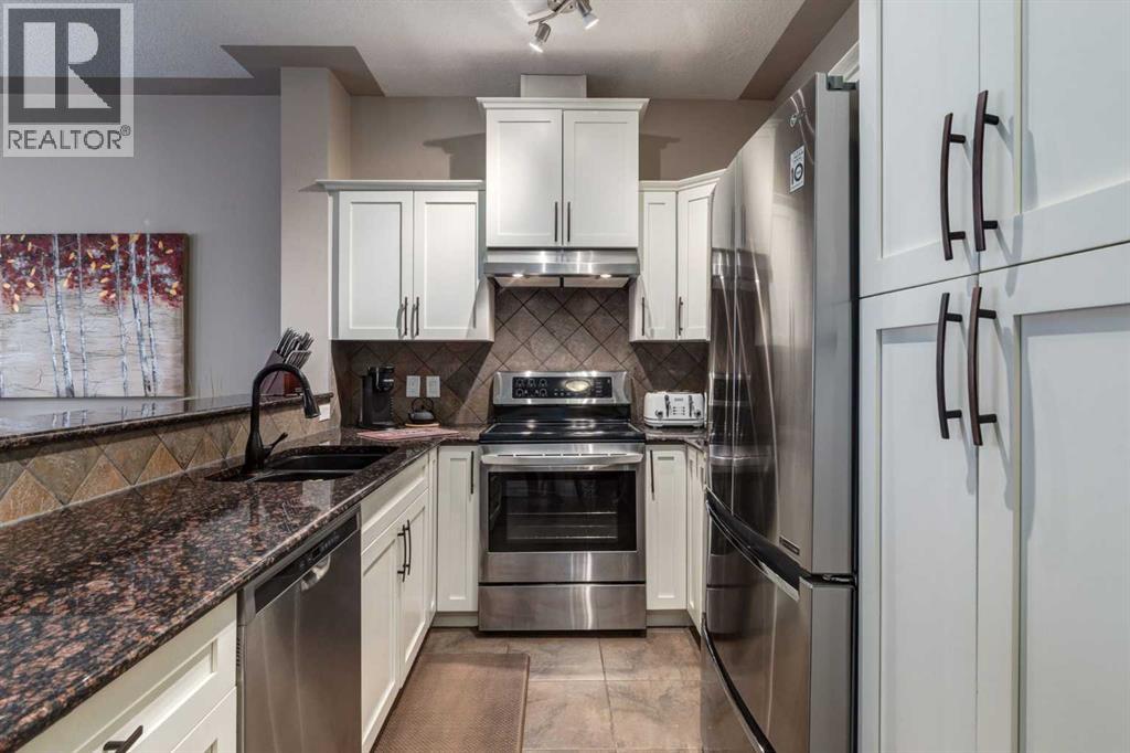 502, 30 Discovery Ridge Close SW, Calgary, Alberta  T3H 5X5 - Photo 4 - A2322082