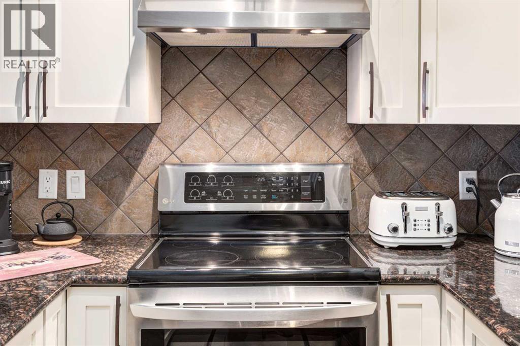 502, 30 Discovery Ridge Close SW, Calgary, Alberta  T3H 5X5 - Photo 8 - A2322082