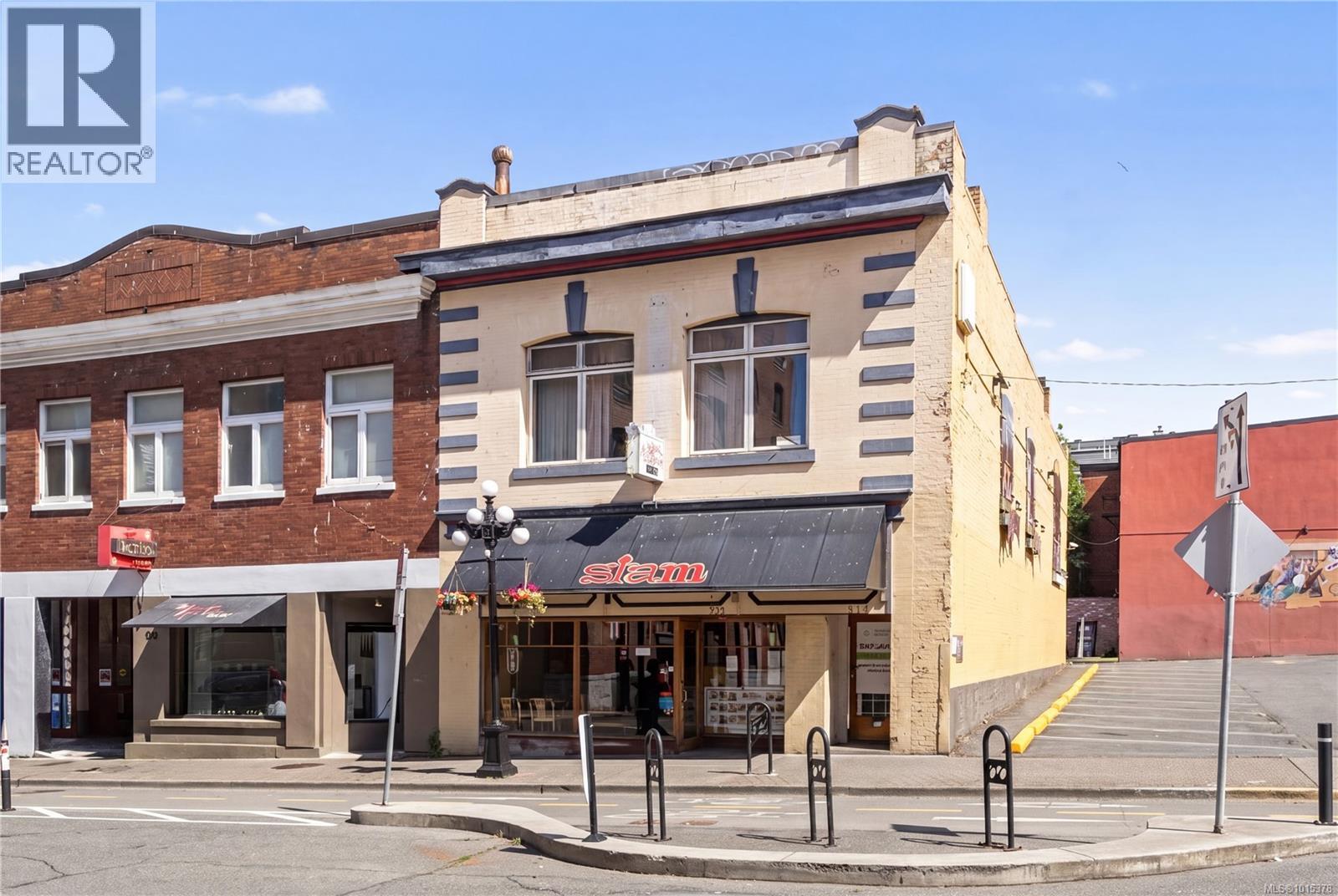 2nd floor 514 Fort St