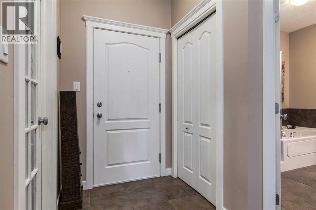 502, 30 Discovery Ridge Close SW, Calgary, Alberta  T3H 5X5 - Photo 26 - A2322082