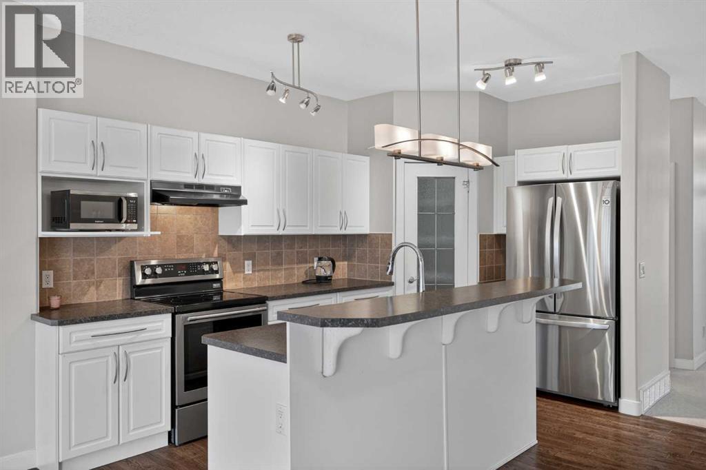 103 Bridle Estates Mews SW, Calgary, Alberta  T2A 6R1 - Photo 21 - A2322694