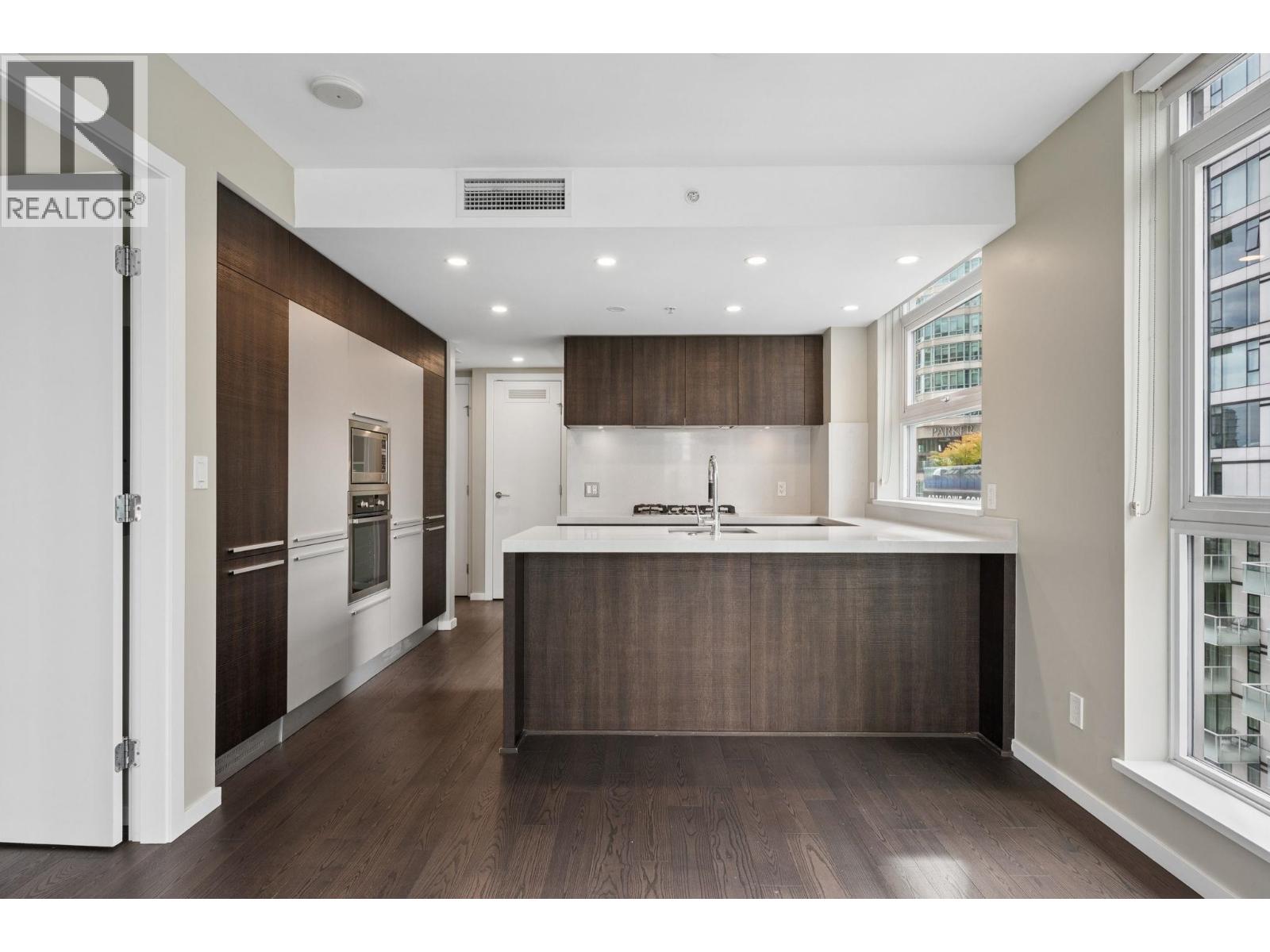 902 1351 Continental Street, Vancouver, British Columbia  V6Z 0C6 - Photo 12 - R3136560