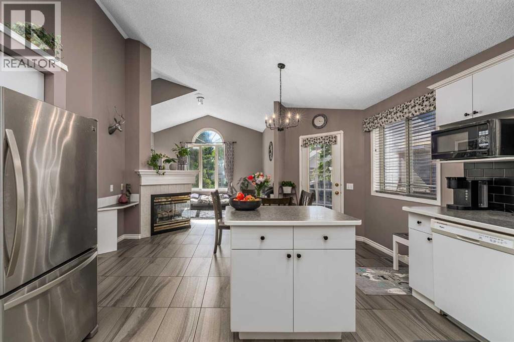 44 Douglas Glen Place SE, Calgary, Alberta  T2Z 2M9 - Photo 11 - A2320977