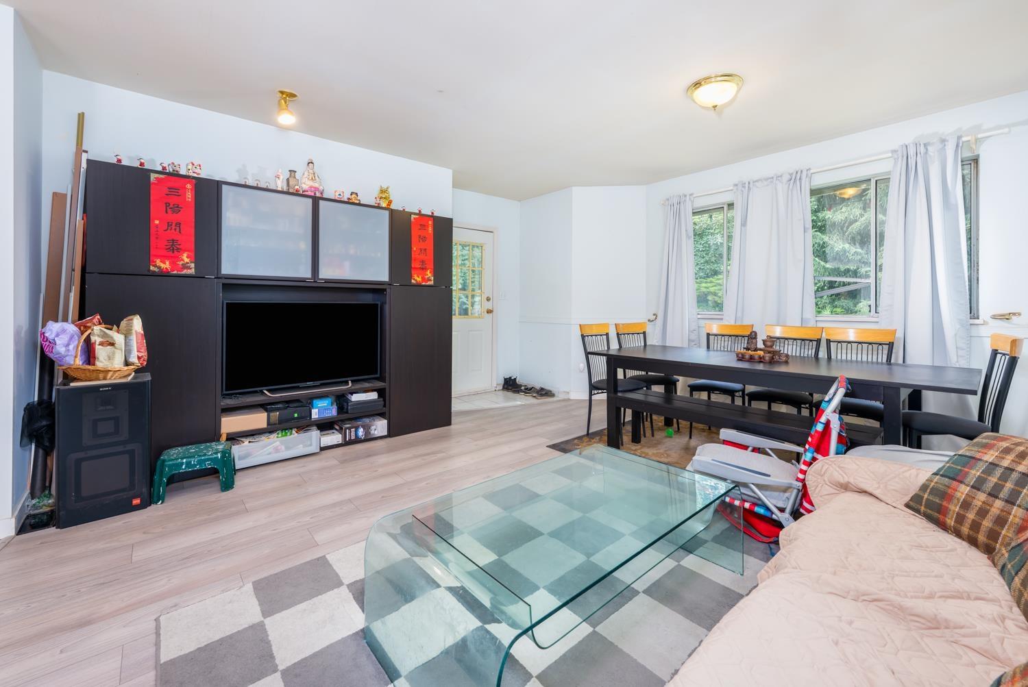 11579 Surrey Road, Surrey, British Columbia  V3R 5T6 - Photo 4 - R3138733