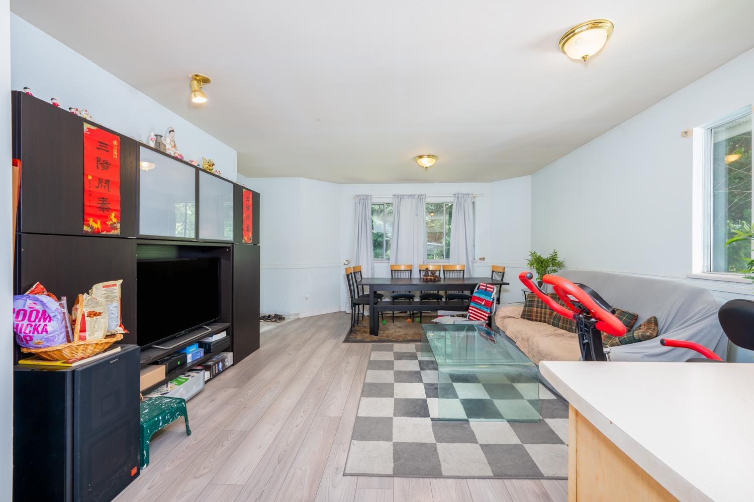 11579 Surrey Road, Surrey, British Columbia  V3R 5T6 - Photo 3 - R3138733