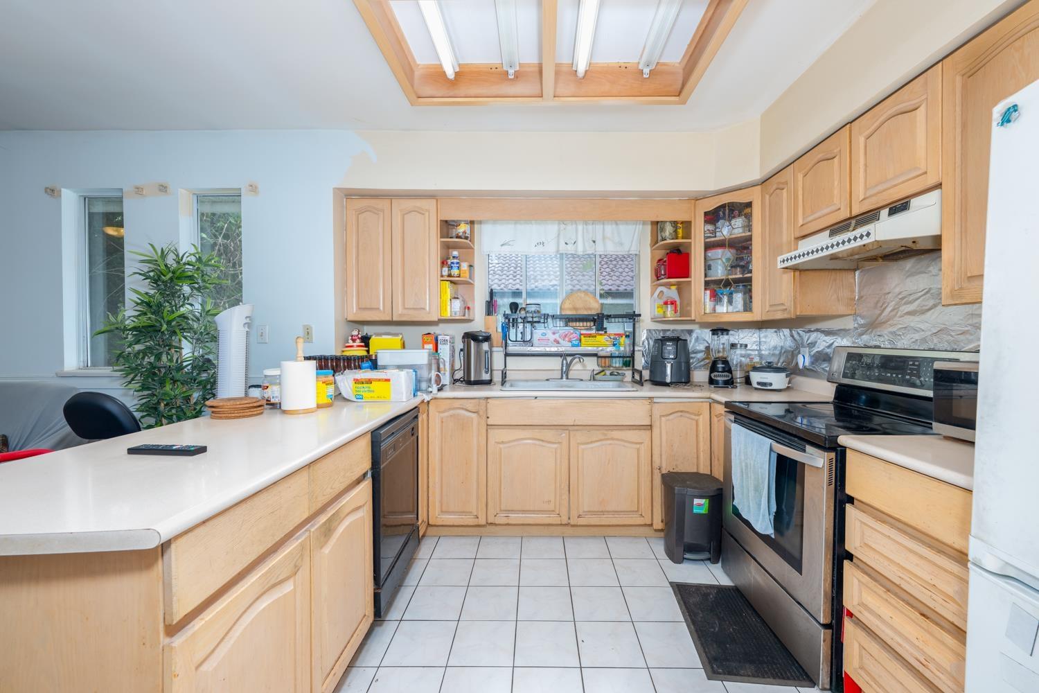 11579 Surrey Road, Surrey, British Columbia  V3R 5T6 - Photo 7 - R3138733