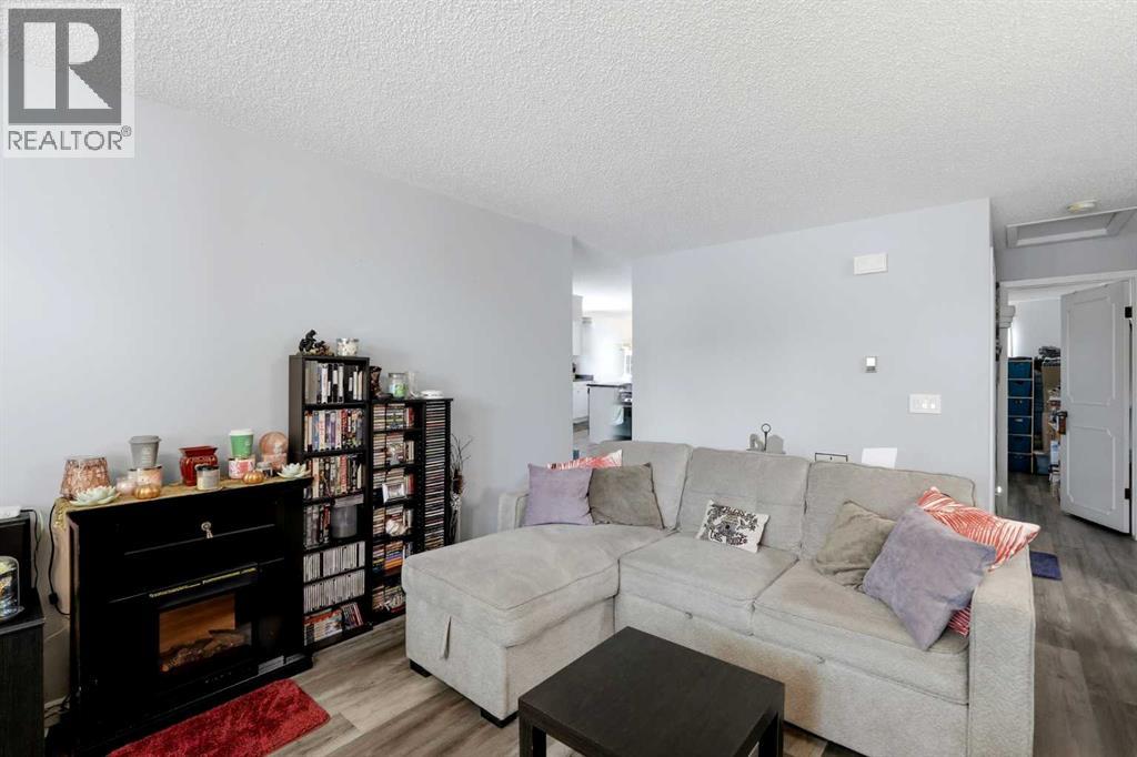 40 Mckerrell Close Se, Calgary, Alberta  T2Z 1M7 - Photo 7 - A2322790
