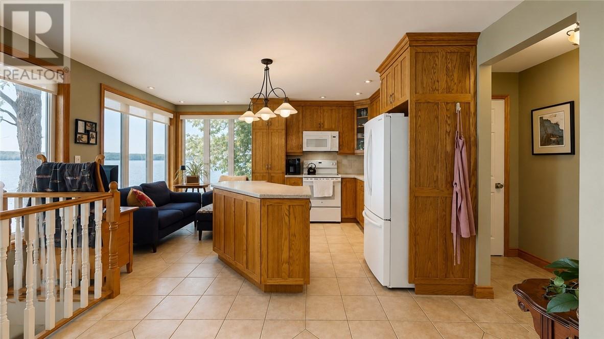17 Beaton, Iron Bridge, Ontario  P0R 1H0 - Photo 20 - 2128758