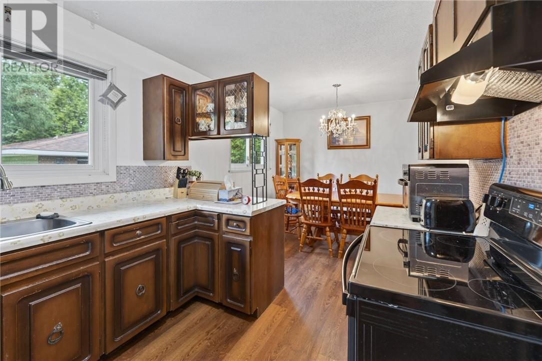 83 Rayside Avenue, Azilda, Ontario  P0M 1B0 - Photo 17 - 2128727