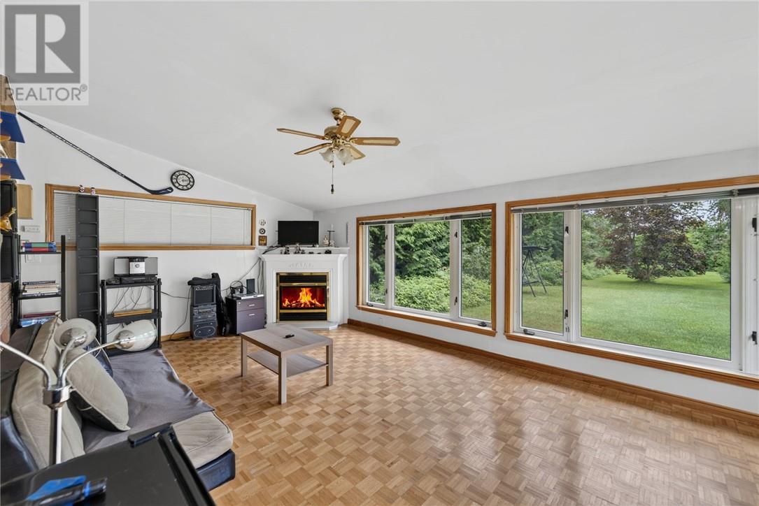 83 Rayside Avenue, Azilda, Ontario  P0M 1B0 - Photo 41 - 2128727