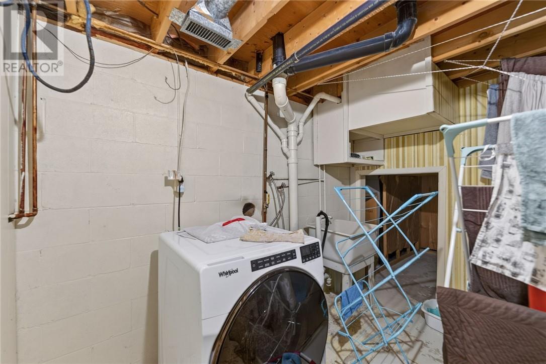83 Rayside Avenue, Azilda, Ontario  P0M 1B0 - Photo 57 - 2128727